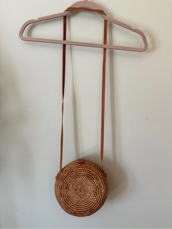 Crown Vintage Handbags - Round Rattan Crossbody Bag Basket Box Purse